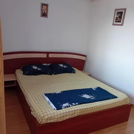 Maison d'hôtes Lebada Neagra & Nepotul Itu Srl Schitu